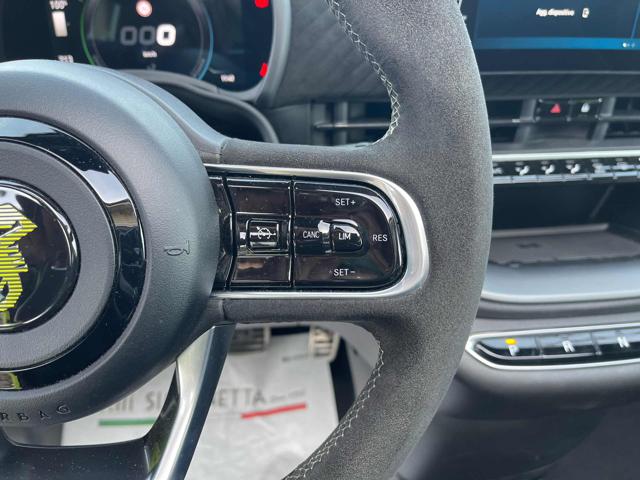 ABARTH 500e usata, con USB