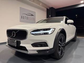 VOLVO V90 Cross Country B4 (d) 197CV AWD Geatronic Business Pro Line