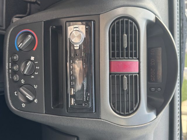 OPEL Corsa usata 9