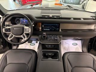 LAND ROVER Defender usata, con Gancio traino