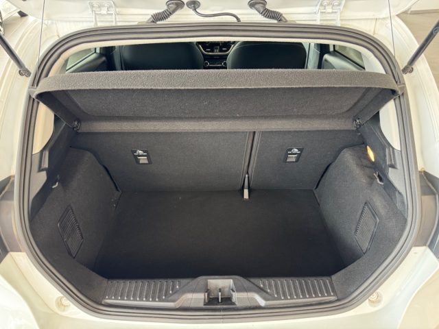 FORD Fiesta usata, con Fari LED