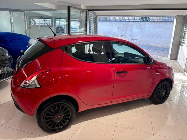 LANCIA Ypsilon usata, con Controllo trazione
