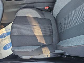 PEUGEOT 3008 usata, con Climatizzatore