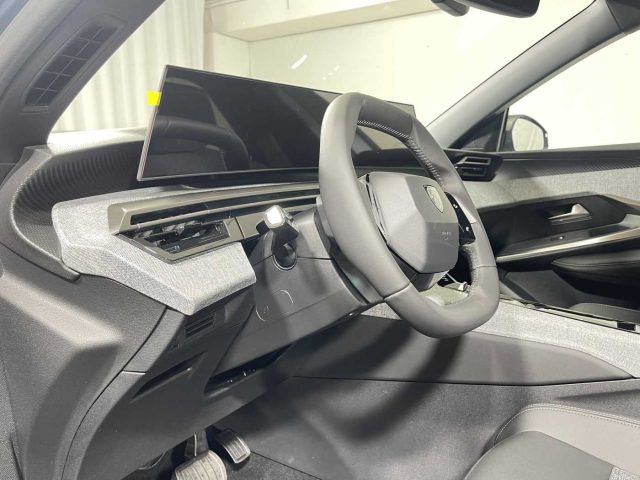 PEUGEOT 5008 usata 25