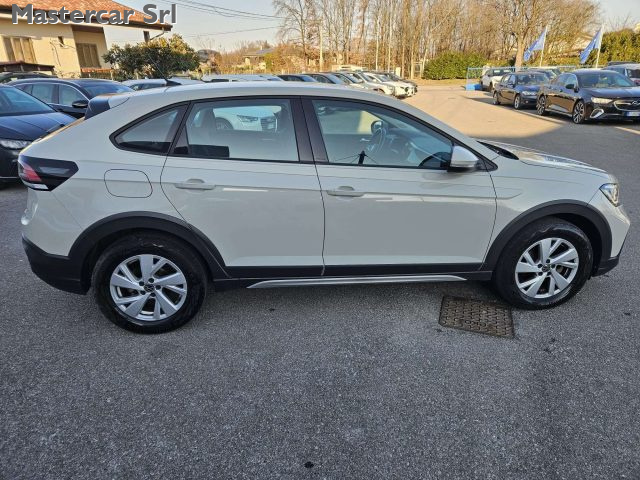 VOLKSWAGEN Taigo usata, con Autoradio