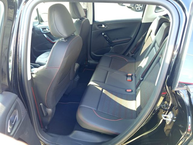 PEUGEOT 2008 usata, con Interni in pelle