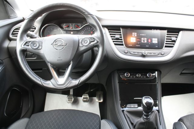 OPEL Grandland X usata, con Regolazione elettrica sedili