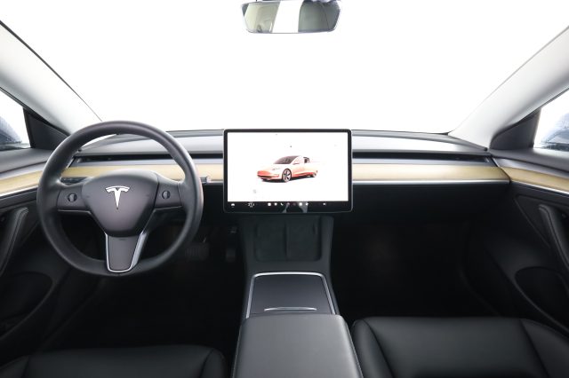 TESLA Model 3 usata 4