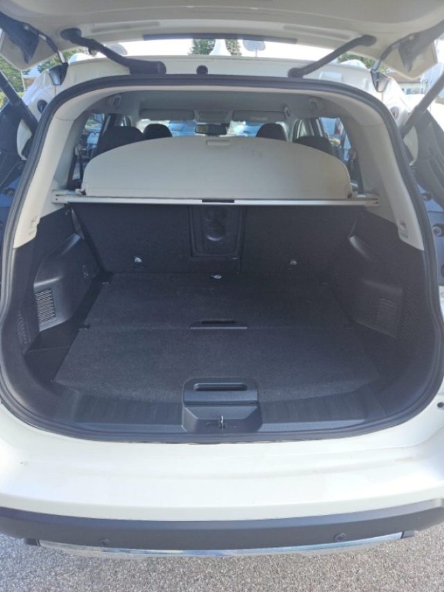 NISSAN X-Trail usata, con Specchietti laterali elettrici