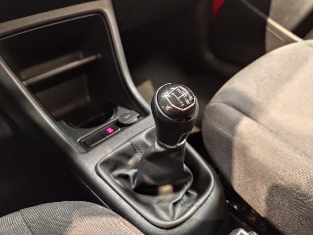 VOLKSWAGEN up! usata 17