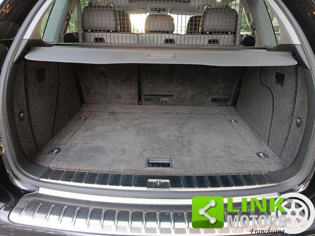 PORSCHE Cayenne usata, con Park Distance Control