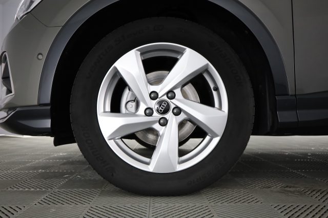 AUDI Q3 usata 8
