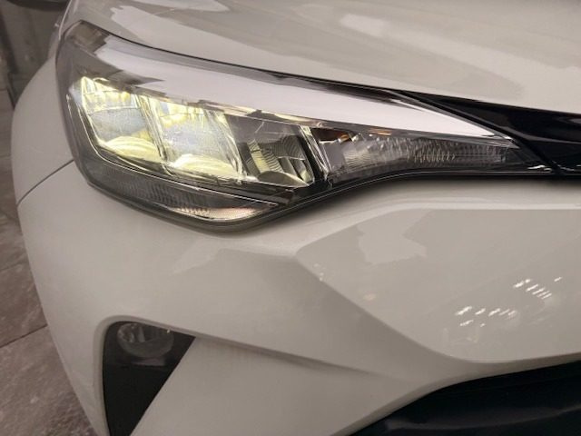 TOYOTA C-HR usata, con Lettore CD