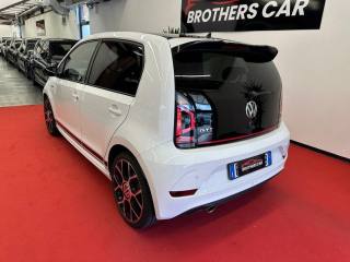 VOLKSWAGEN up! usata, con Alzacristalli elettrici