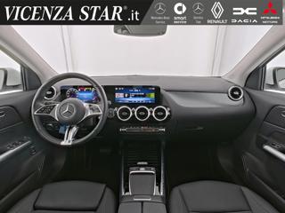 MERCEDES-BENZ GLA 180 usata, con Alzacristalli elettrici