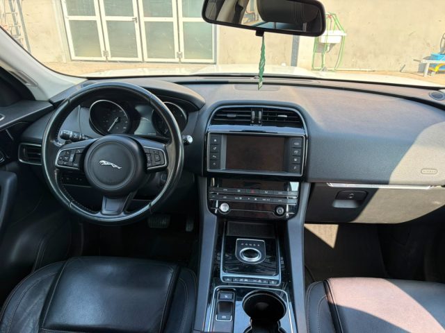 JAGUAR F-Pace usata, con Climatizzatore