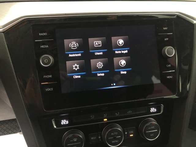 VOLKSWAGEN Passat Variant usata, con Climatizzatore automatico, 3 zone