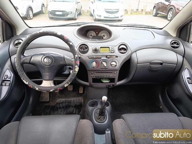 TOYOTA Yaris usata, con Chiusura centralizzata