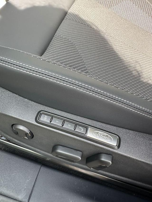 FORD Explorer usata, con Servosterzo