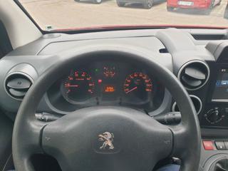 PEUGEOT Partner usata, con Autoradio digitale