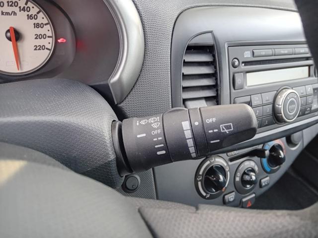 NISSAN Micra usata, con Sedile posteriore sdoppiato