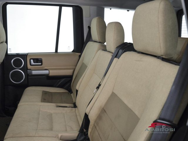 LAND ROVER Discovery usata 9