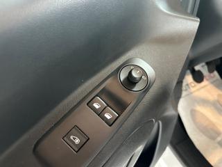 OPEL Combo usata, con Lettore CD