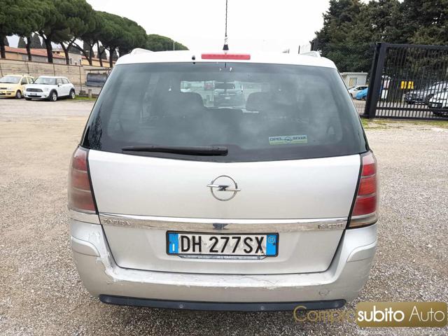 OPEL Zafira usata, con Autoradio