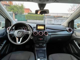 MERCEDES-BENZ B 180 usata, con Chiusura centralizzata