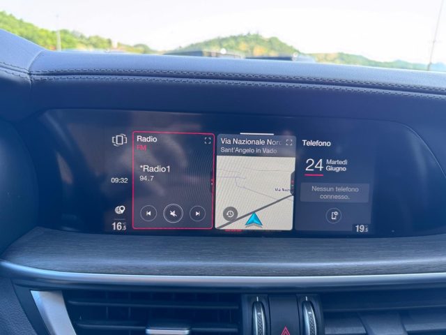 ALFA ROMEO Stelvio usata, con Controllo automatico clima