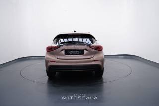 INFINITI Q30 usata, con Alzacristalli elettrici