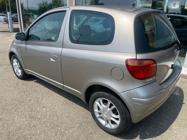 TOYOTA Yaris usata, con Servosterzo