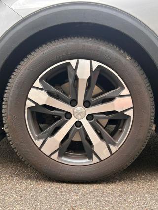 PEUGEOT 3008 usata, con Volante in pelle