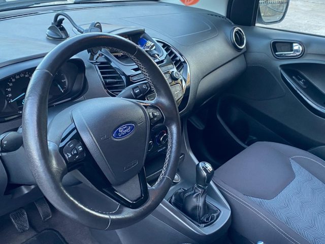 FORD Ka+ usata, con Specchietti laterali elettrici