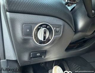 MERCEDES-BENZ A 180 usata, con Leve al volante
