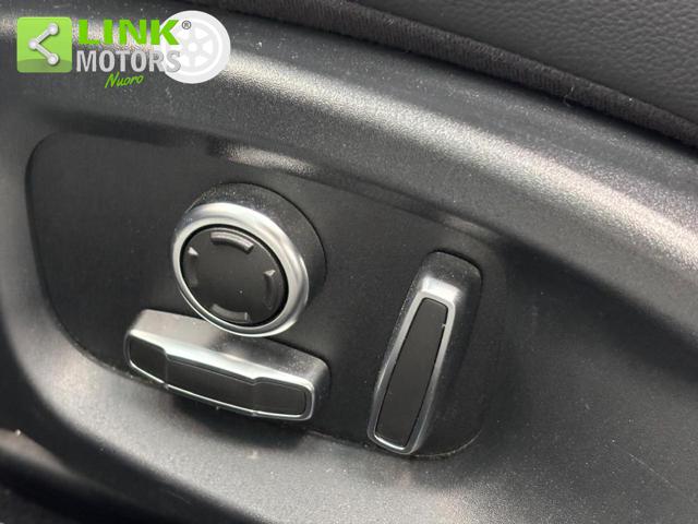 JAGUAR XE usata, con Park Distance Control