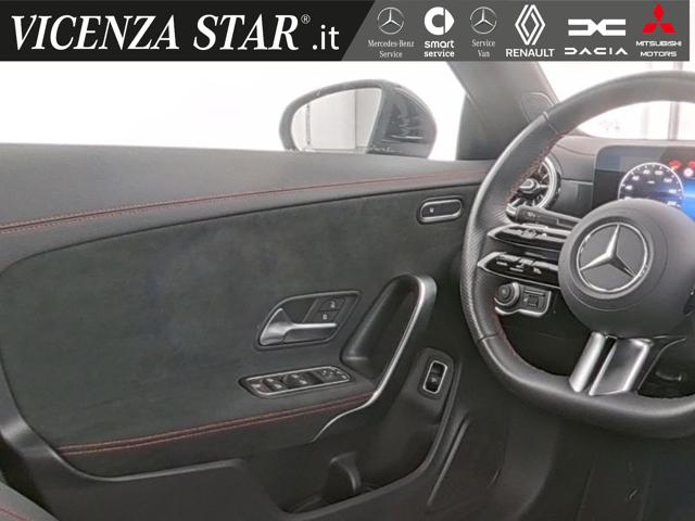 MERCEDES-BENZ CLA 200 usata, con Controllo automatico clima