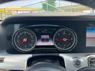 MERCEDES-BENZ E 220 usata, con Fendinebbia