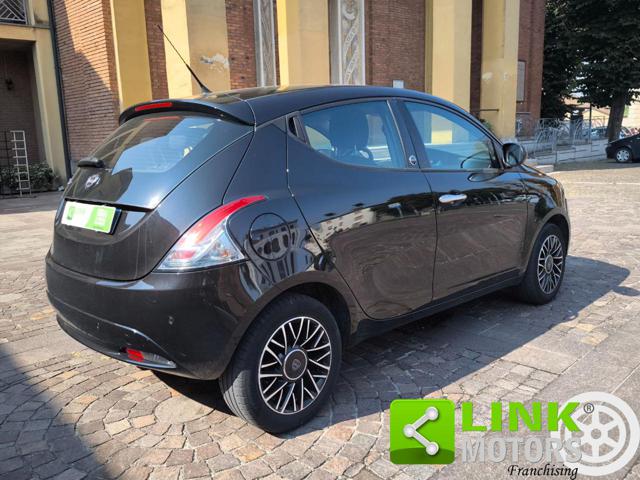 LANCIA Ypsilon usata, con Controllo trazione