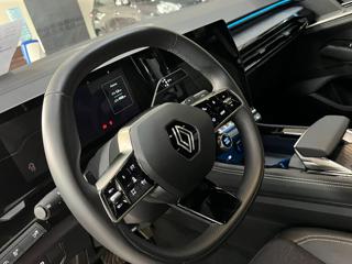RENAULT Austral usata, con Sistema di navigazione