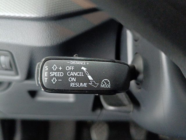 SKODA Kamiq usata, con Specchietti laterali elettrici