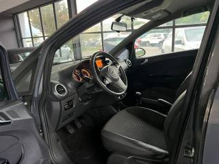 OPEL Corsa usata, con Autoradio