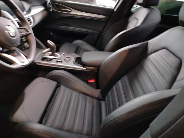 ALFA ROMEO Stelvio usata, con Autoradio digitale