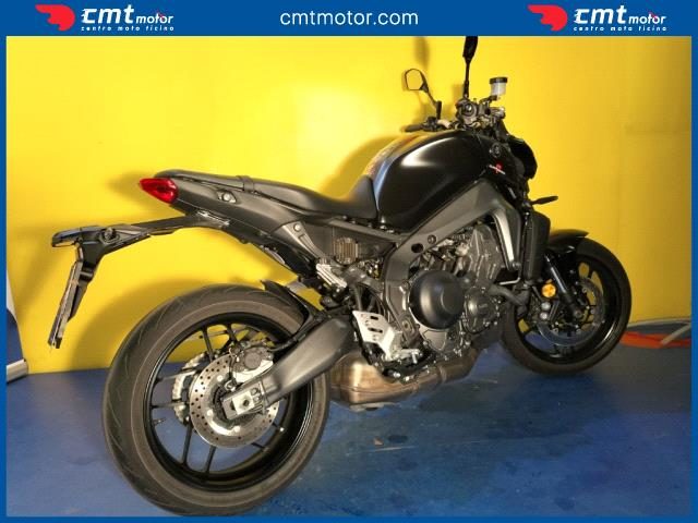 YAMAHA MT-09 usata 5