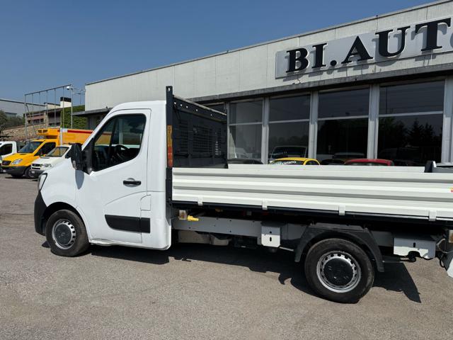 OPEL Movano usata, con Autoradio