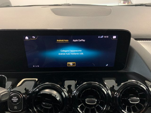 MERCEDES-BENZ GLA 180 usata, con Sistema di navigazione