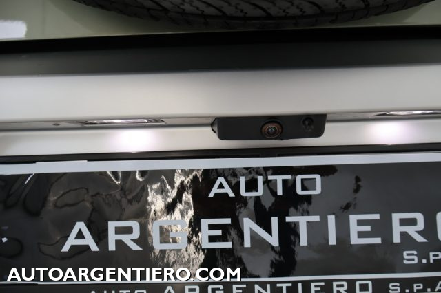 LAND ROVER Defender usata, con Interni in pelle