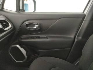 JEEP Renegade usata, con USB