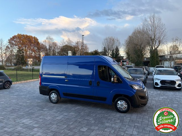 PEUGEOT Boxer usata, con Climatizzatore