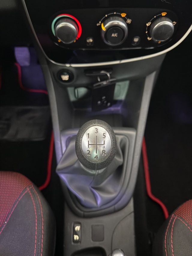 RENAULT Clio usata 14